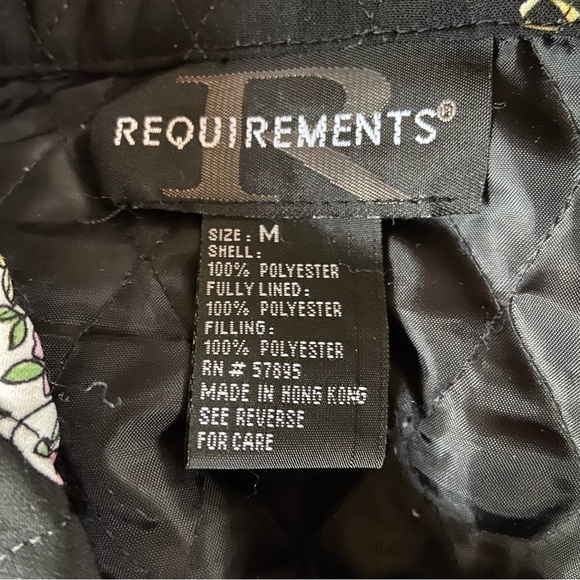 Quilted jacket by requirements with purses galore all over on a field of black. - Picture 3 of 5